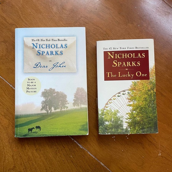 Nicholas Sparks Books 2 Fiction Romance Dear John The Lucky One Paperback - Picture 1 of 5